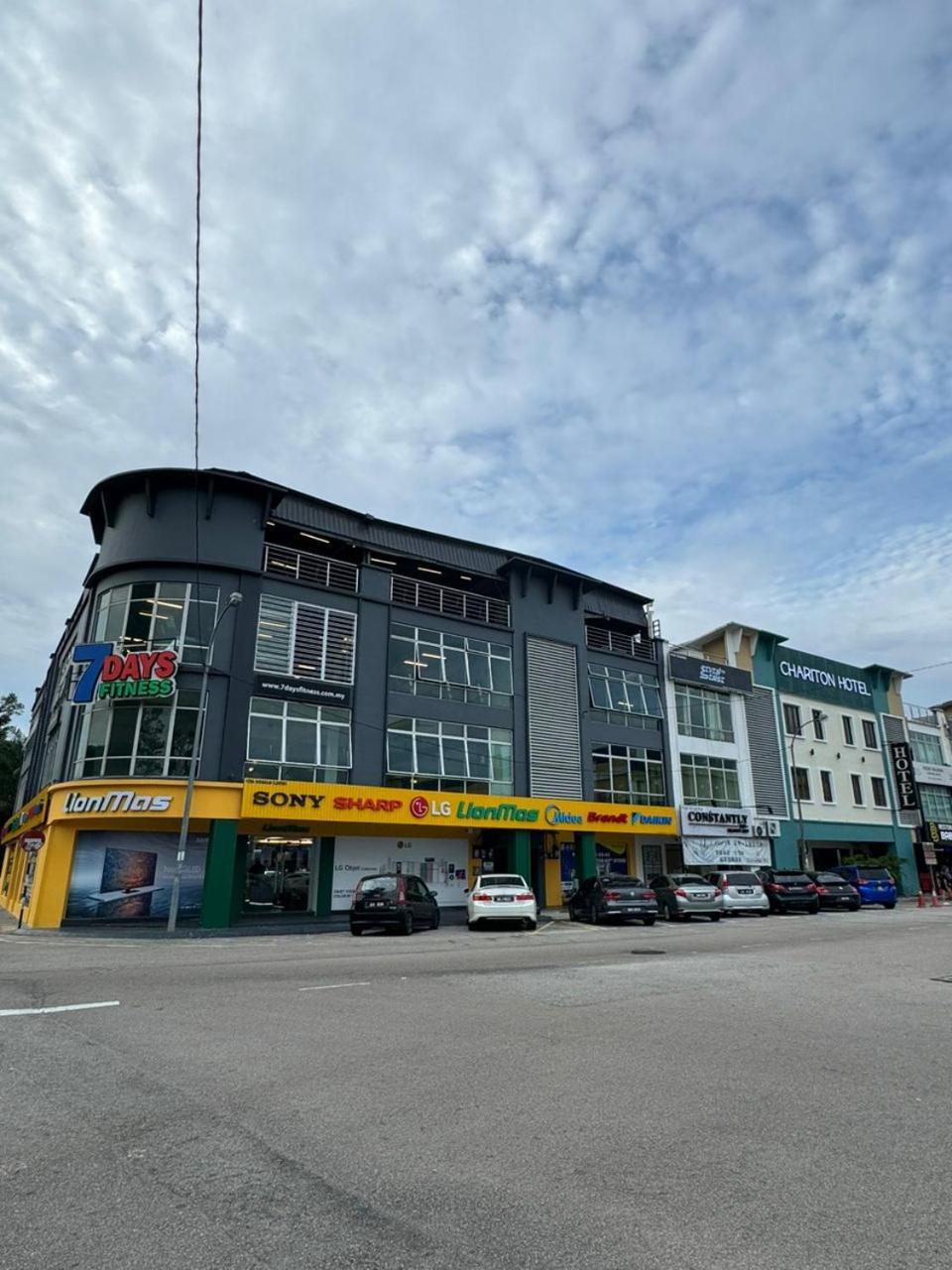 Chariton Hotel Nusa Bestari ยะโฮร์บาห์รู ภายนอก รูปภาพ